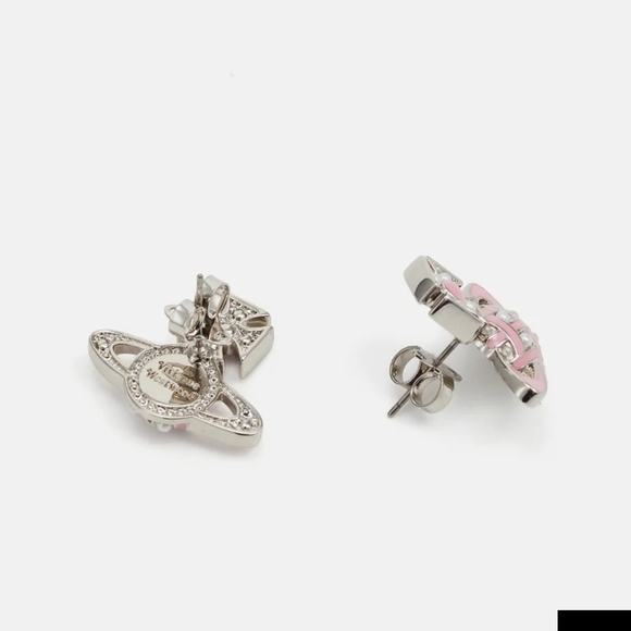 🩷🔹️Vivienne Westwood 🔹️Cassie Relief Elegant Pink and Silver Stud Earrings - Picture 4 of 4